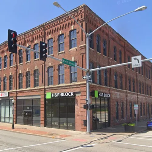 332-N-Harrison-St-Office-213-Davenport-IA-52801-1