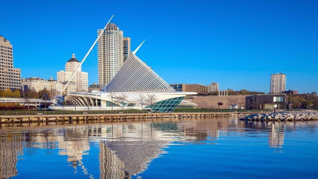 Milwaukee Art Museum in Milwaukee, Wisconsin near Citywide CPR offering official American Heart Association BLS, ACLS, and PALS certification.