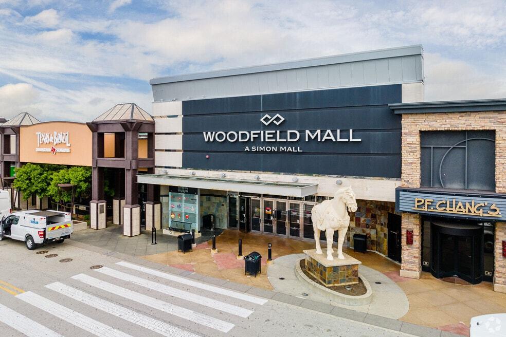 Woodfield Mall in Schaumburg, Illinois near Citywide CPR offering official American Heart Association BLS, ACLS, and PALS certification.