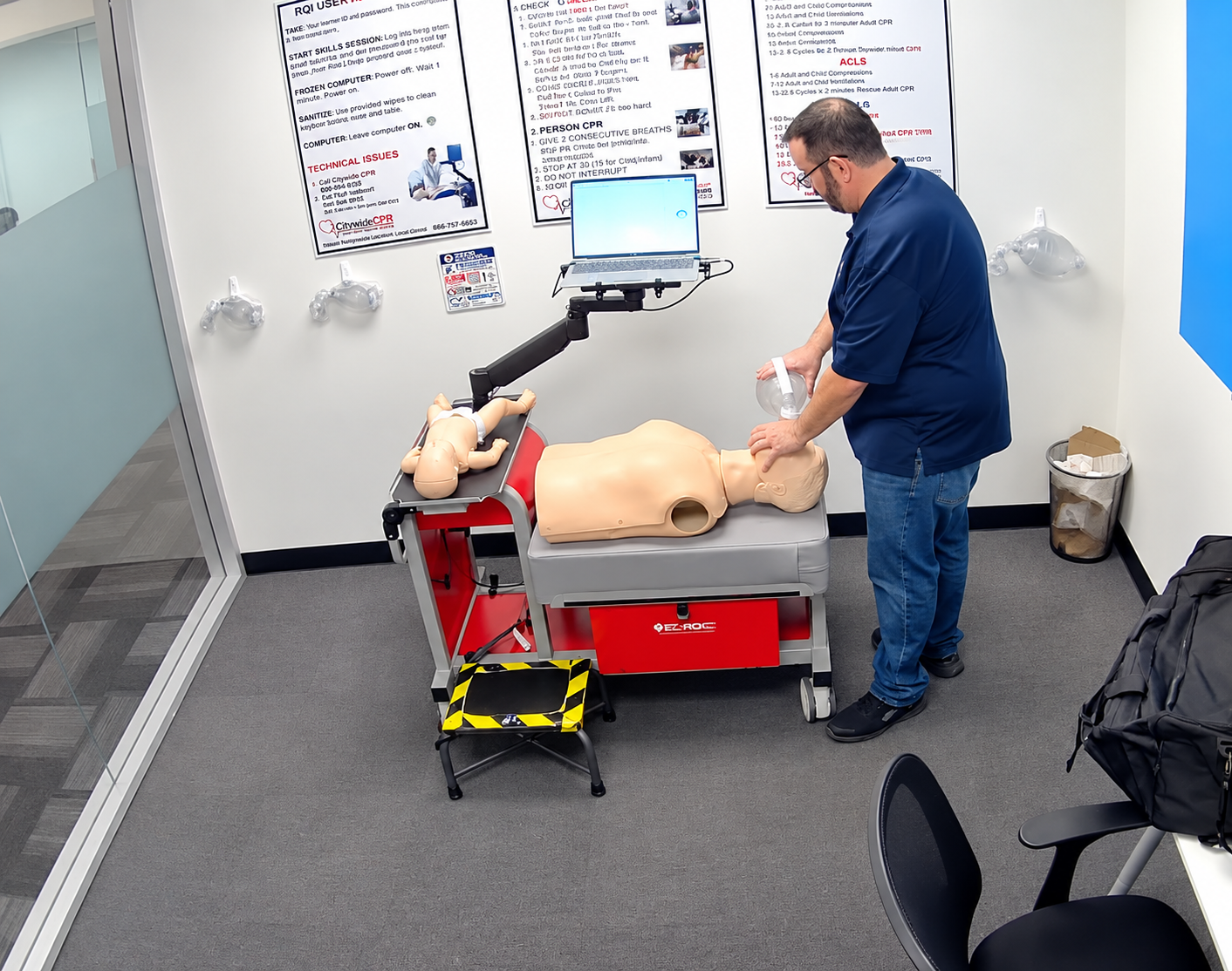 Hands-on CPR and BLS training at Citywide CPR West Loop in Chicago IL